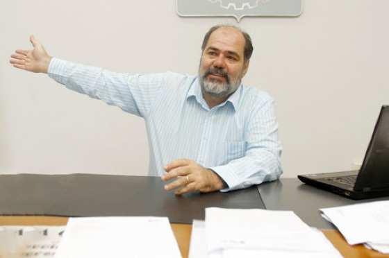 uares Sam