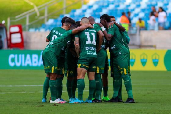 AssCom Dourado