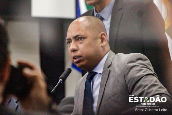 Gilberto L