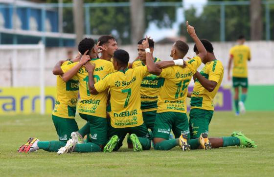 AssCom Dourado