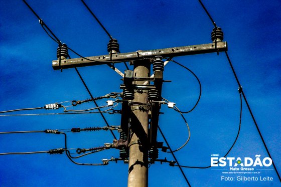 Juíza homologou condenação da Energisa após motociclista se ferir ao colidir com fiação baixa na MT-402