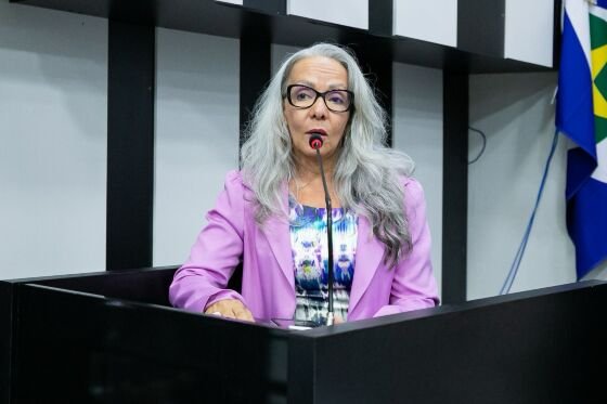 Secretária de Saúde culpa gestão anterior por desabastecimento de medicamentos nas unidades da capital